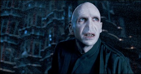 https://www.filmedge.net/Potter/images/Voldemort.jpg