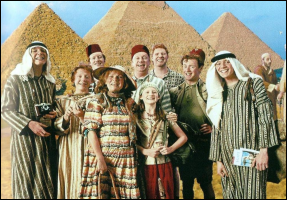 ארתור וויזלי מבקר עם משפחתו במצרים, 1993
